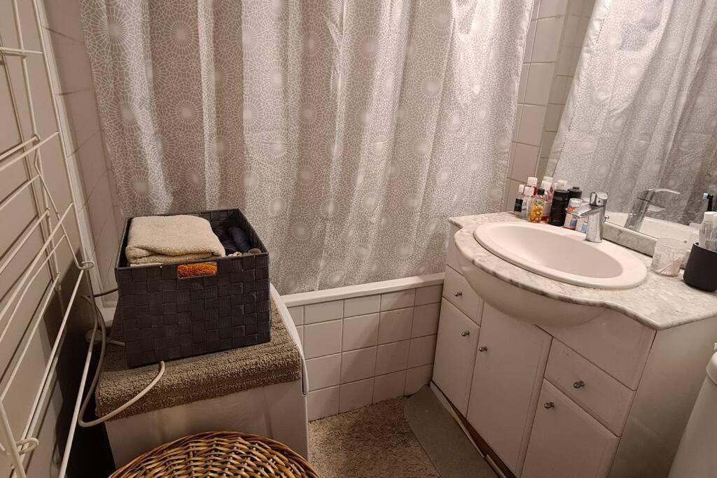 Cosy Studio In The Heart Of Paris / Marais Екстериор снимка
